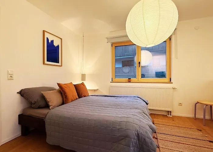 Charmantes Apartment - Fuer 2-4 Personen - Modern, Ruhig, Parkplatz