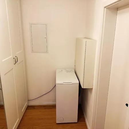 Charmantes Apartment - Fuer 2-4 Personen - Modern, Ruhig, Parkplatz Passau Exterior photo